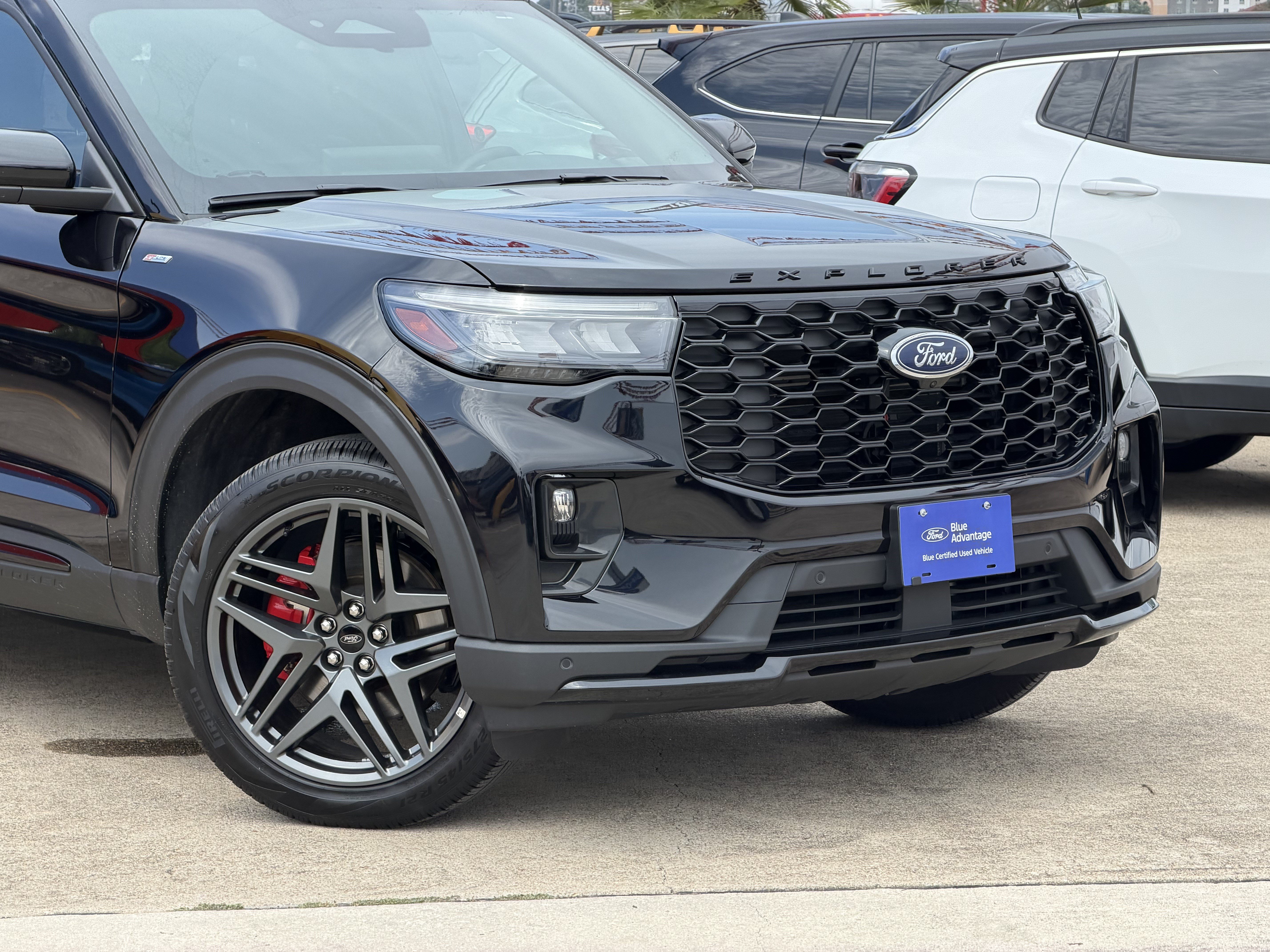 Certified 2025 Ford Explorer ST-Line w/ ST-Line Street Pack AWD/4WD image 2