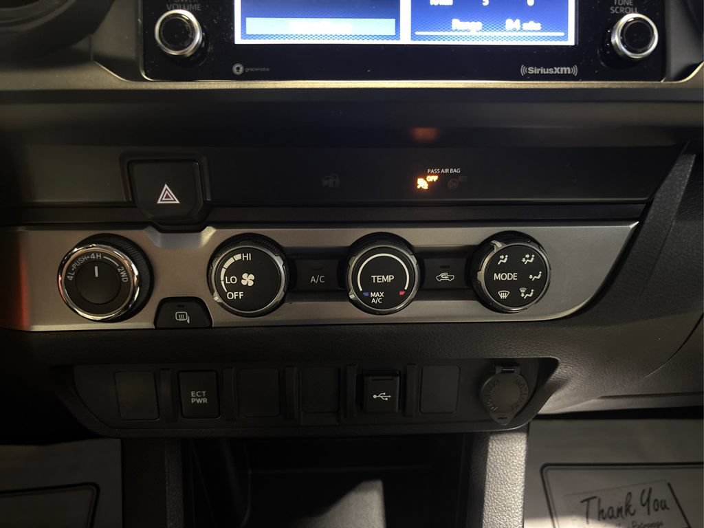 Used 2020 Toyota Tacoma SR AWD/4WD image 33