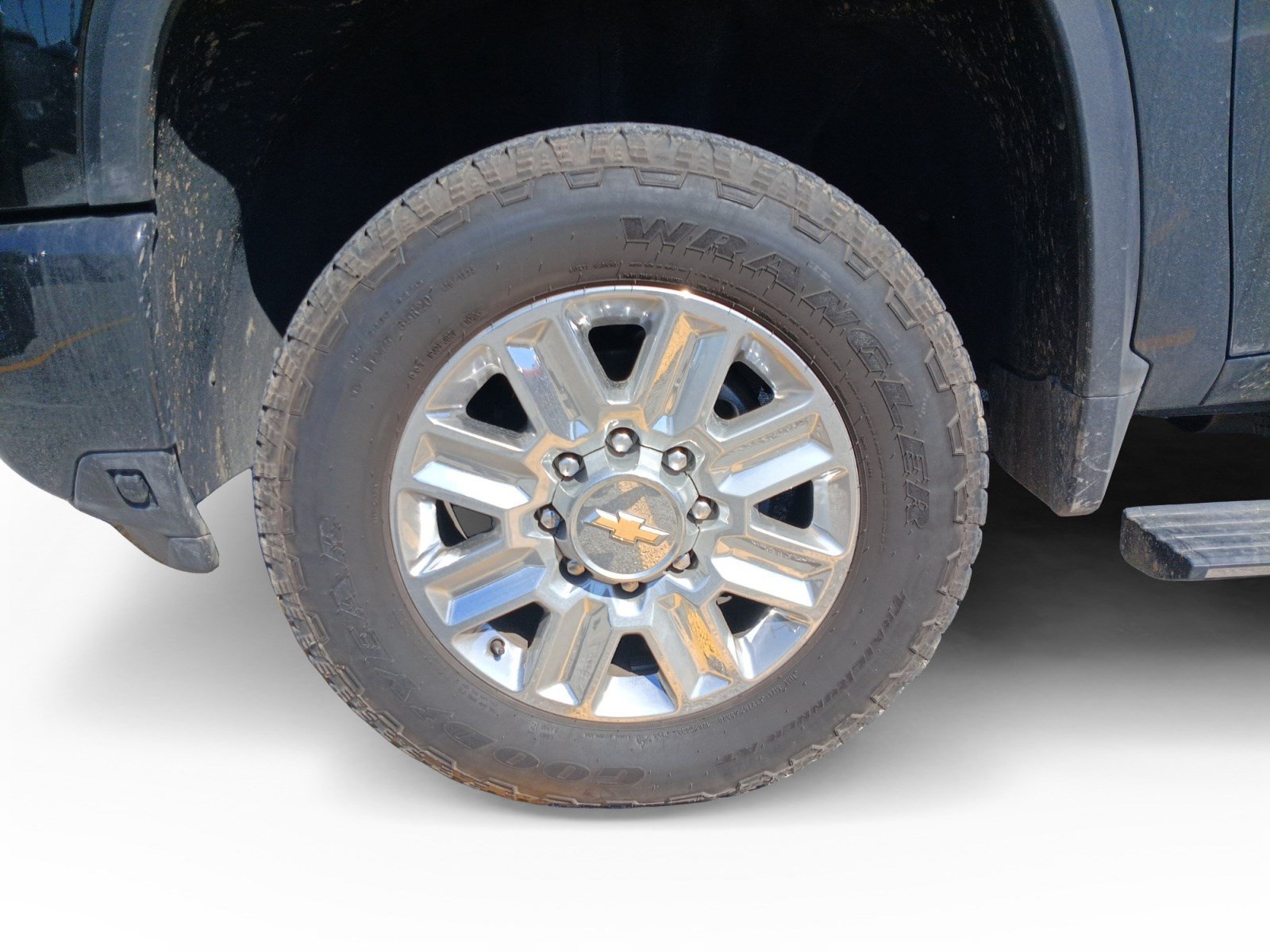 Used 2024 Chevrolet Silverado 3500 High Country w/ High Country Premium Package AWD/4WD image 7
