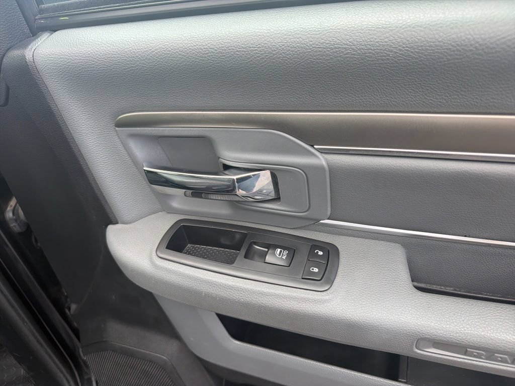Used 2017 RAM 1500 Tradesman w/ Power & Remote Entry Group AWD/4WD image 39