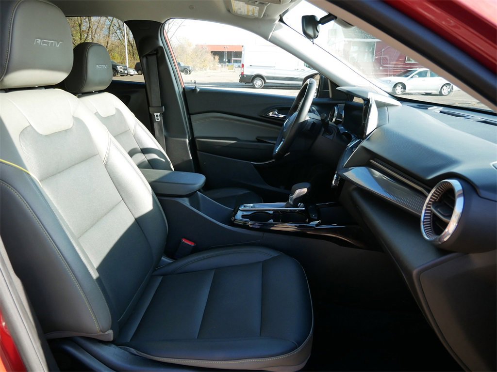Used 2024 Chevrolet Trax ACTIV image 8