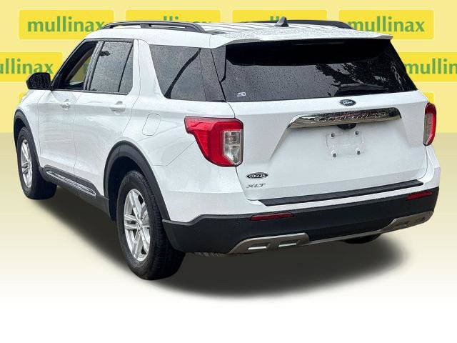 Certified 2023 Ford Explorer XLT w/ Equipment Group 202A RWD image 9