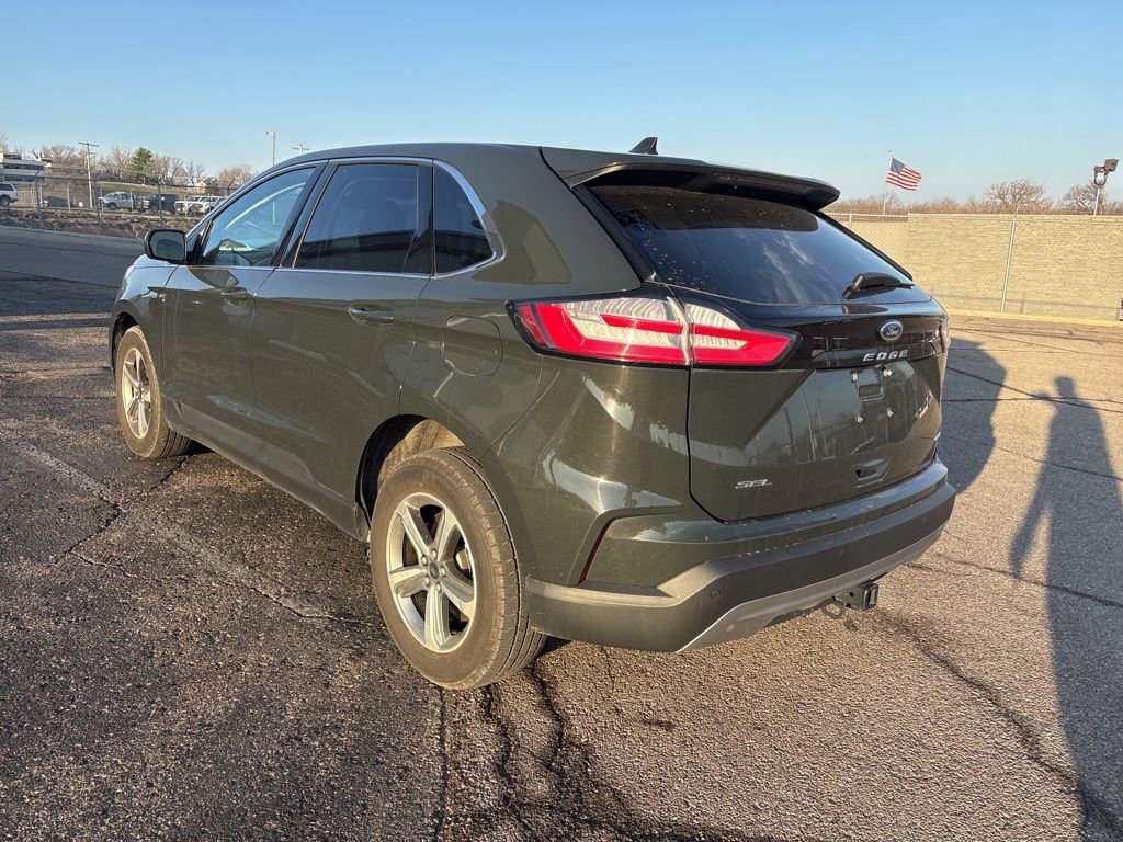 Certified 2024 Ford Edge SEL w/ Convenience Package image 2