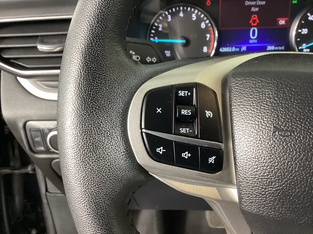Certified 2023 Ford Explorer XLT w/ Equipment Group 202A AWD/4WD image 24