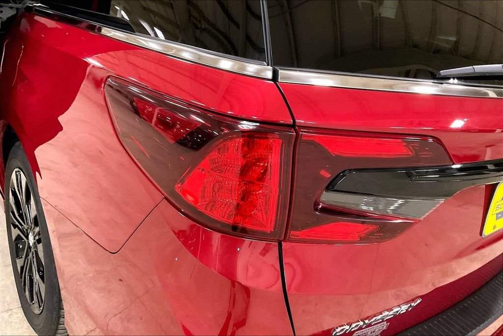 Used 2025 Honda Odyssey Sport-L image 29