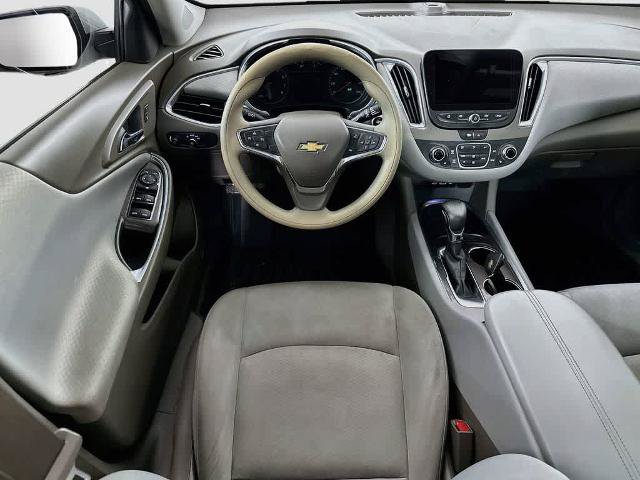 Used 2021 Chevrolet Malibu LT FWD image 10