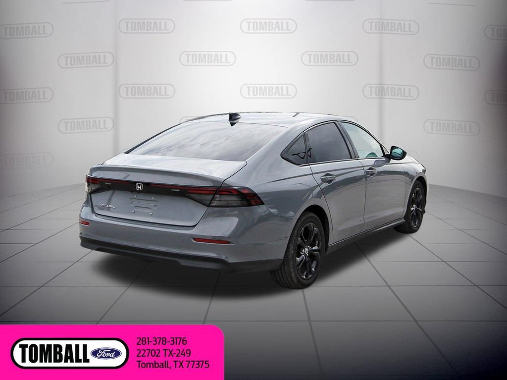 Used 2025 Honda Accord SE image 8