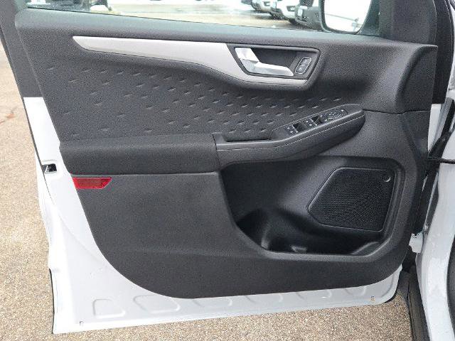 Certified 2020 Ford Escape SE image 17