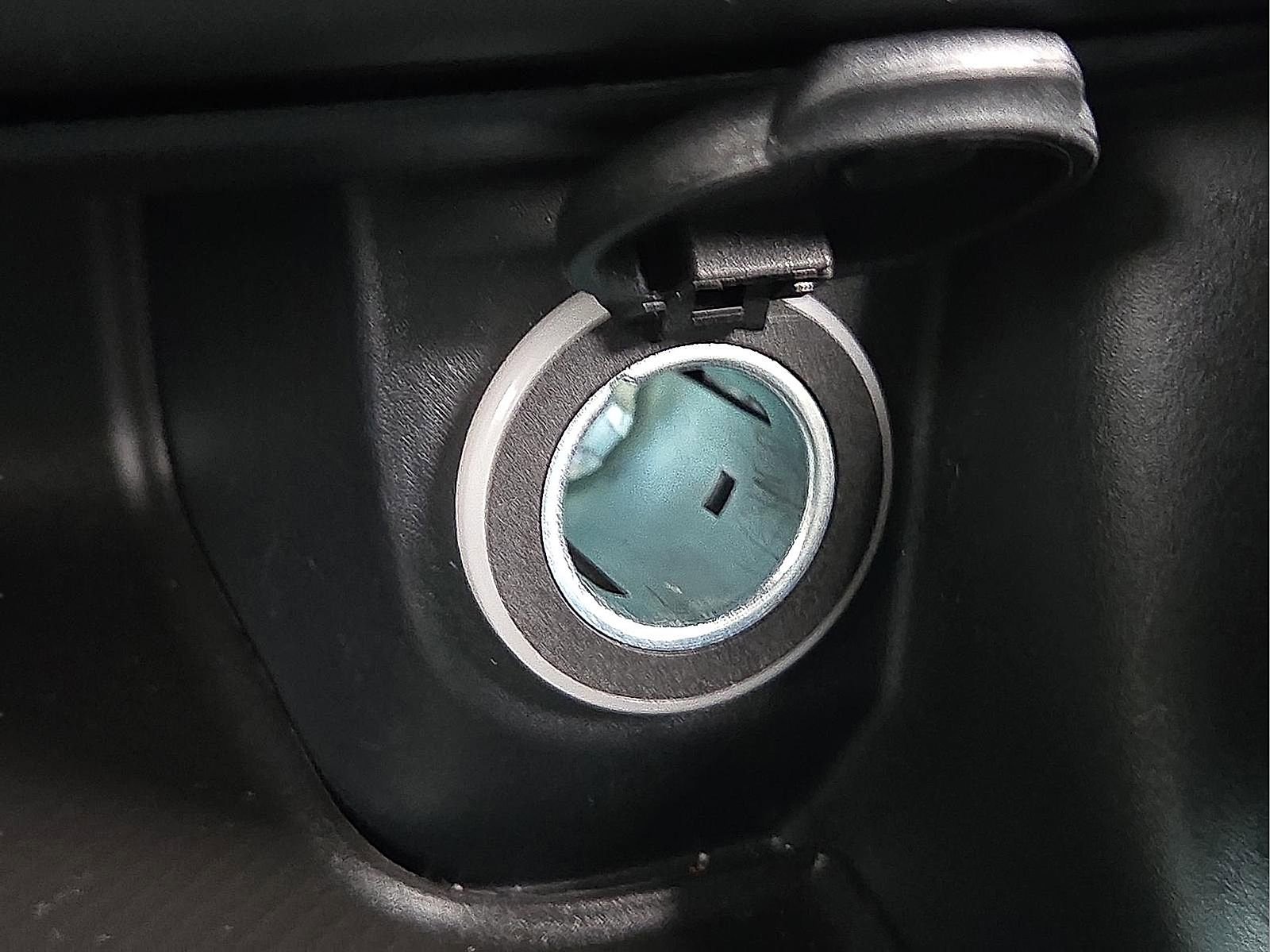 Used 2021 Dodge Charger SXT w/ Plus Group image 17