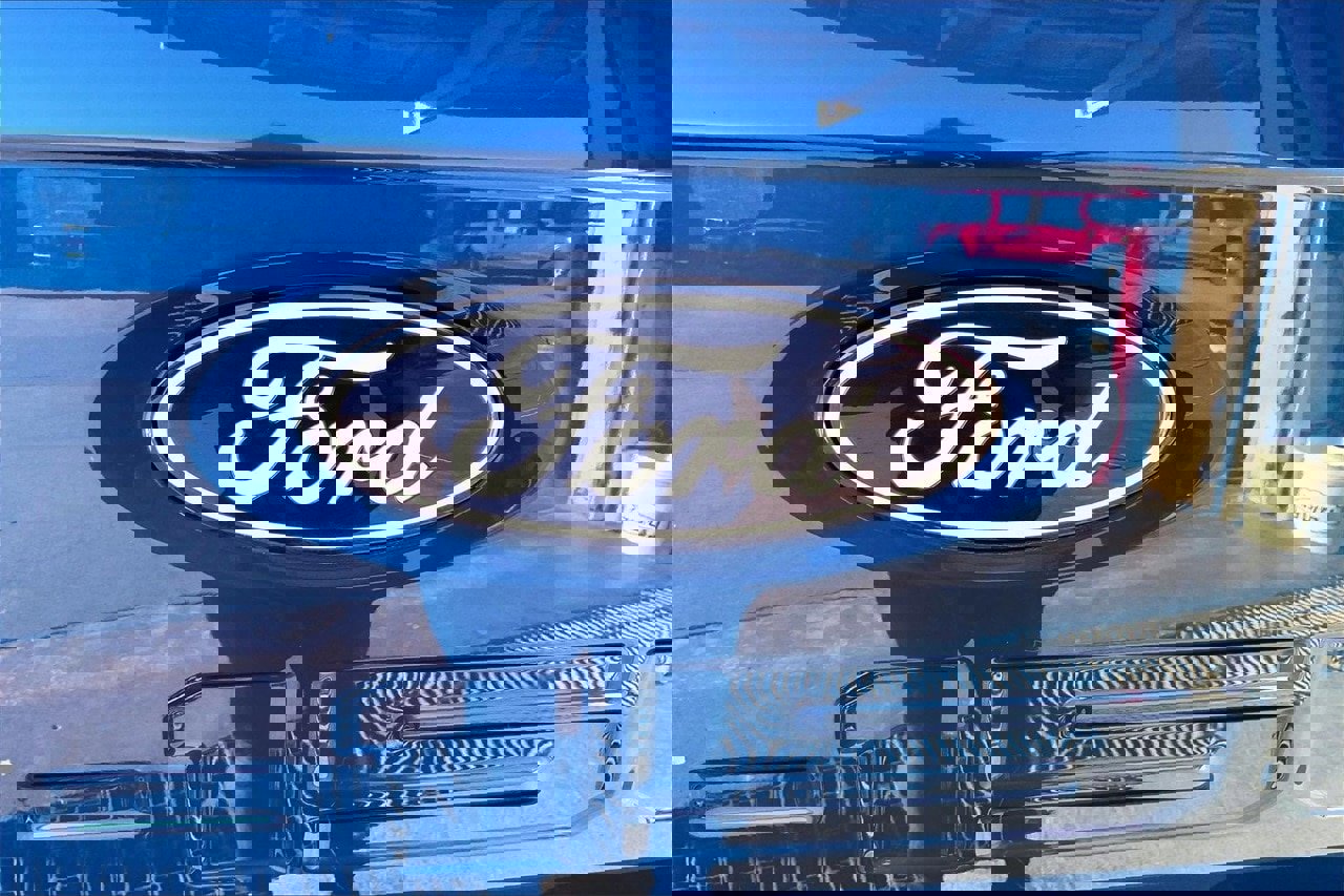 Certified 2025 Ford F150 XLT w/ Equipment Group 301A Standard image 32