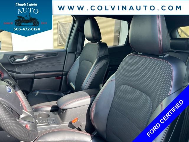 Certified 2025 Ford Escape ST-Line Select AWD/4WD image 16