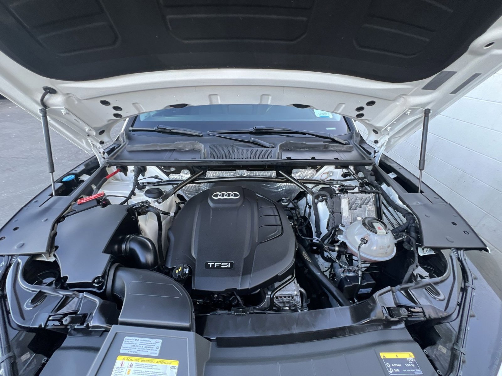 Used 2020 Audi Q5 2.0T Premium w/ Convenience Package image 28