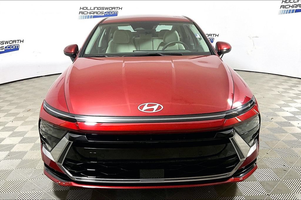 Used 2025 Hyundai Sonata SEL FWD image 2