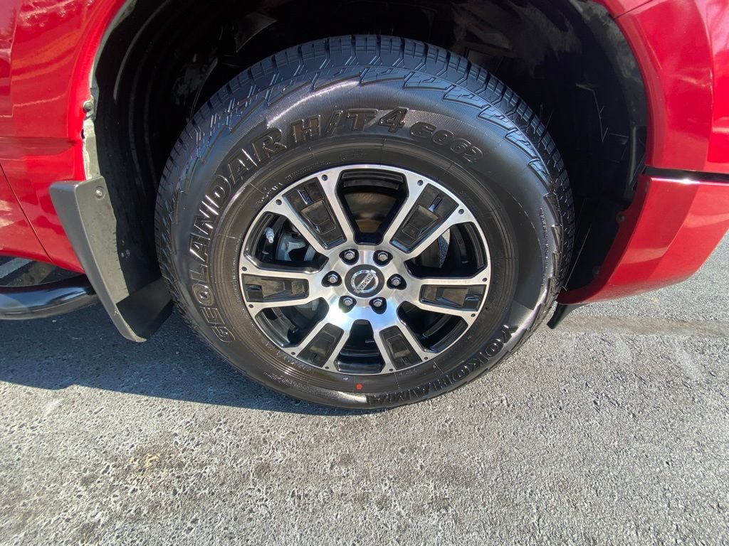 Used 2021 Nissan Titan SV w/ SV Convenience Package RWD image 30