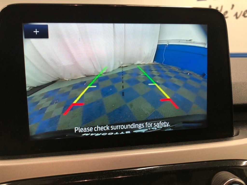 Certified 2022 Ford Escape SE w/ Cold Weather Package image 18