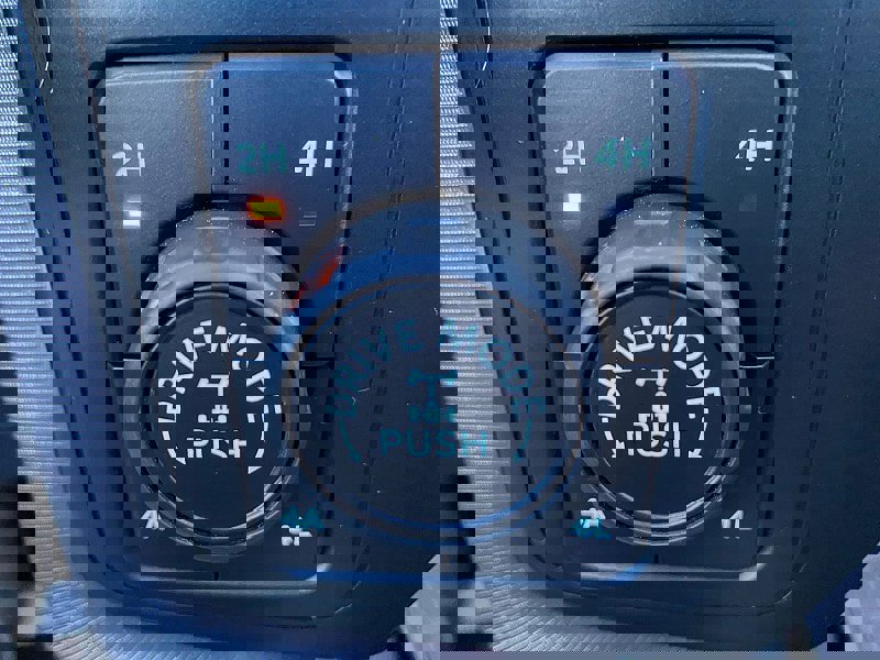 Certified 2022 Ford F150 Platinum w/ Equipment Group 701A High image 48