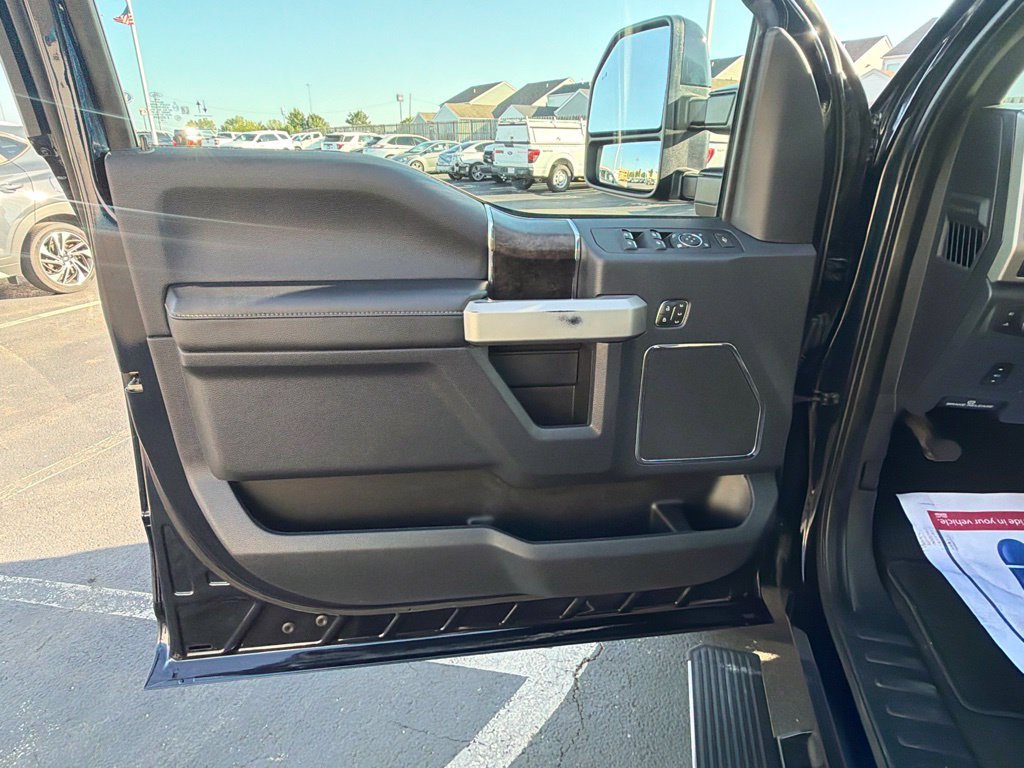 Certified 2022 Ford F350 Lariat w/ Lariat Value Package AWD/4WD image 28