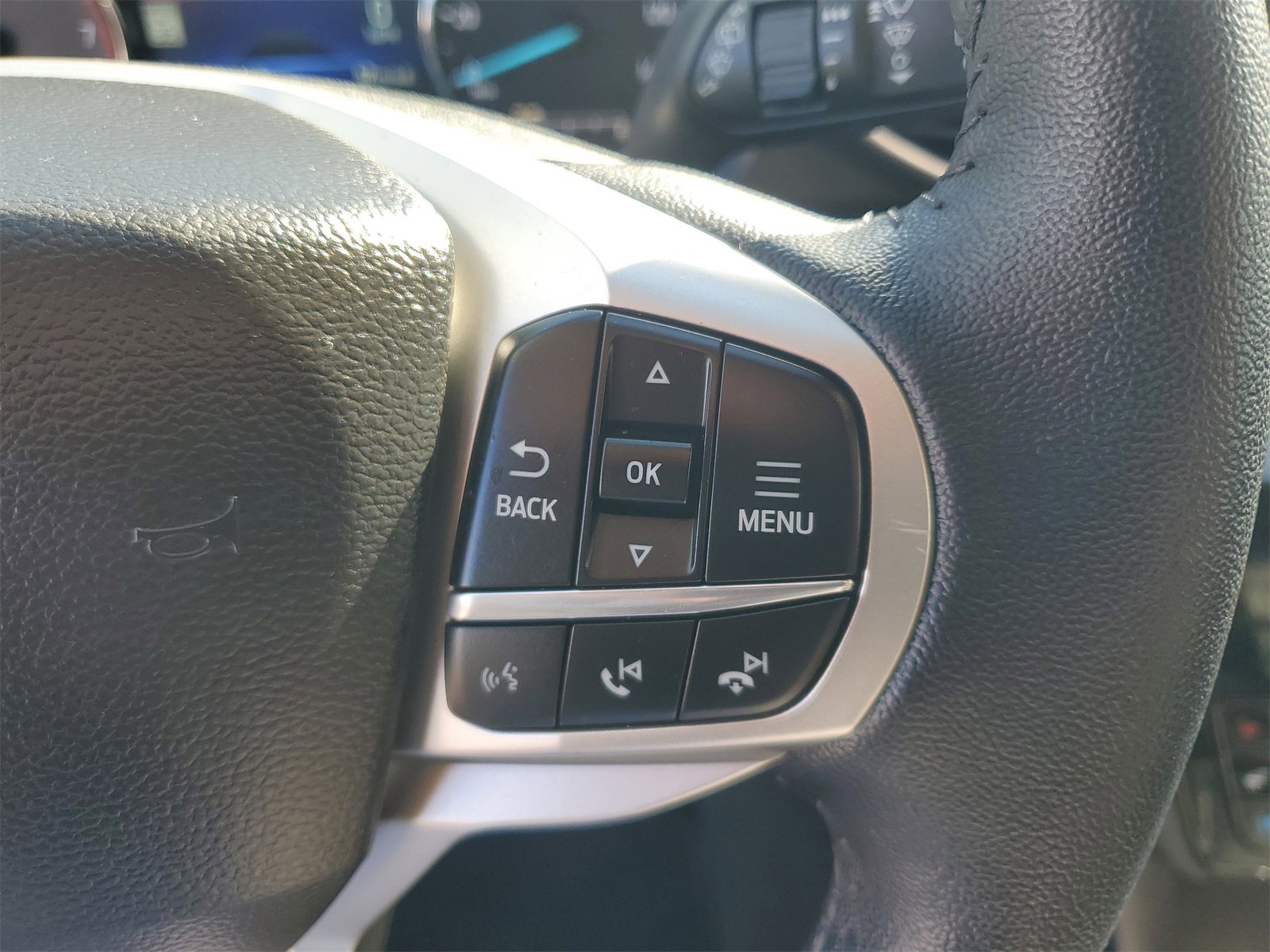 Certified 2024 Ford Explorer Limited w/ Limited Technology Package image 22