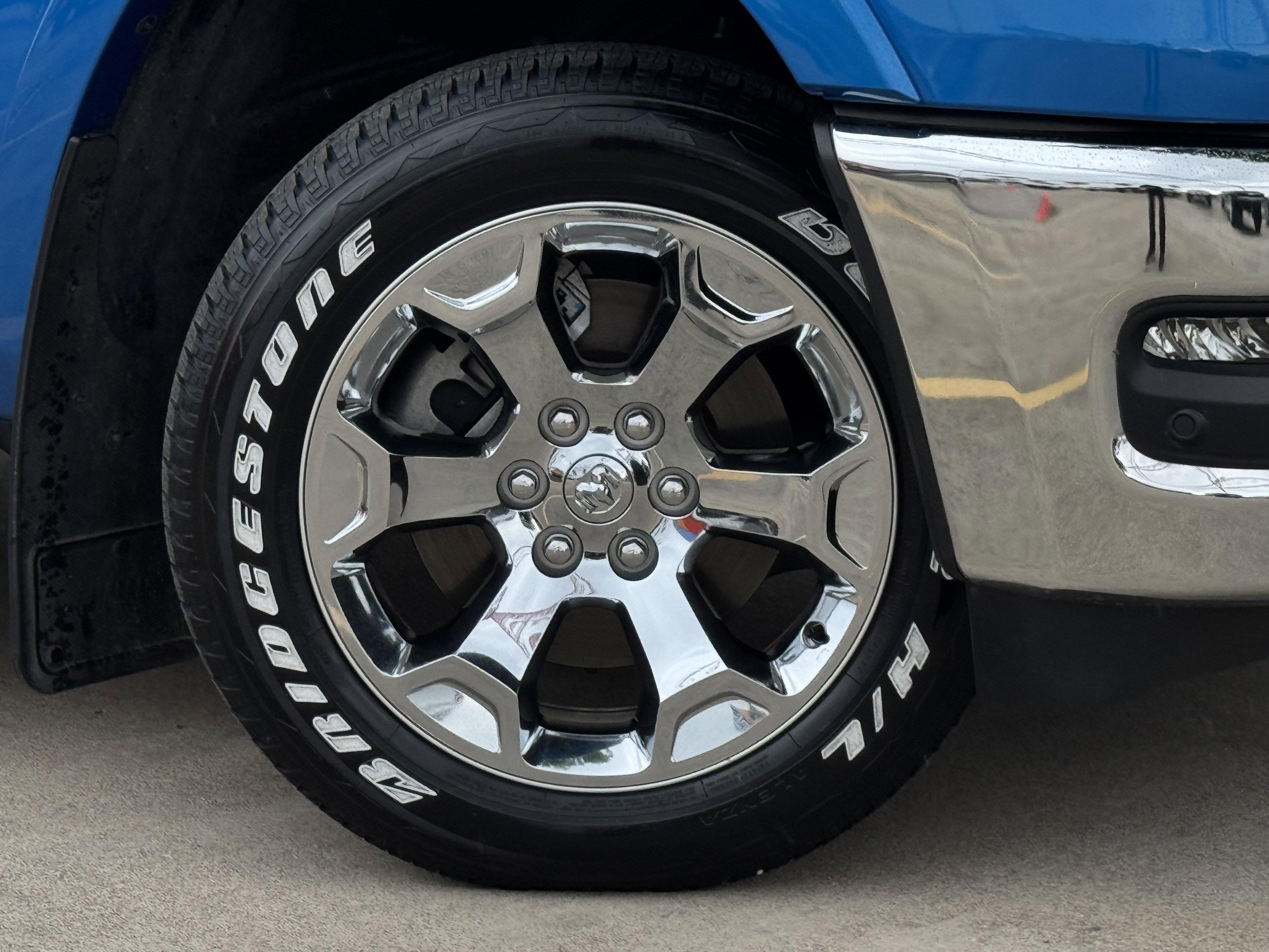 Used 2025 RAM 1500 Lone Star image 9