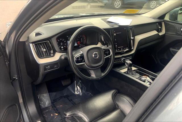 Used 2021 Volvo XC60 T5 Inscription image 17