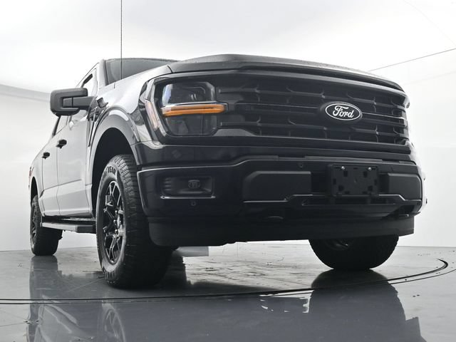 Certified 2026 Ford F150 XLT w/ Equipment Group 302A MID AWD/4WD image 31