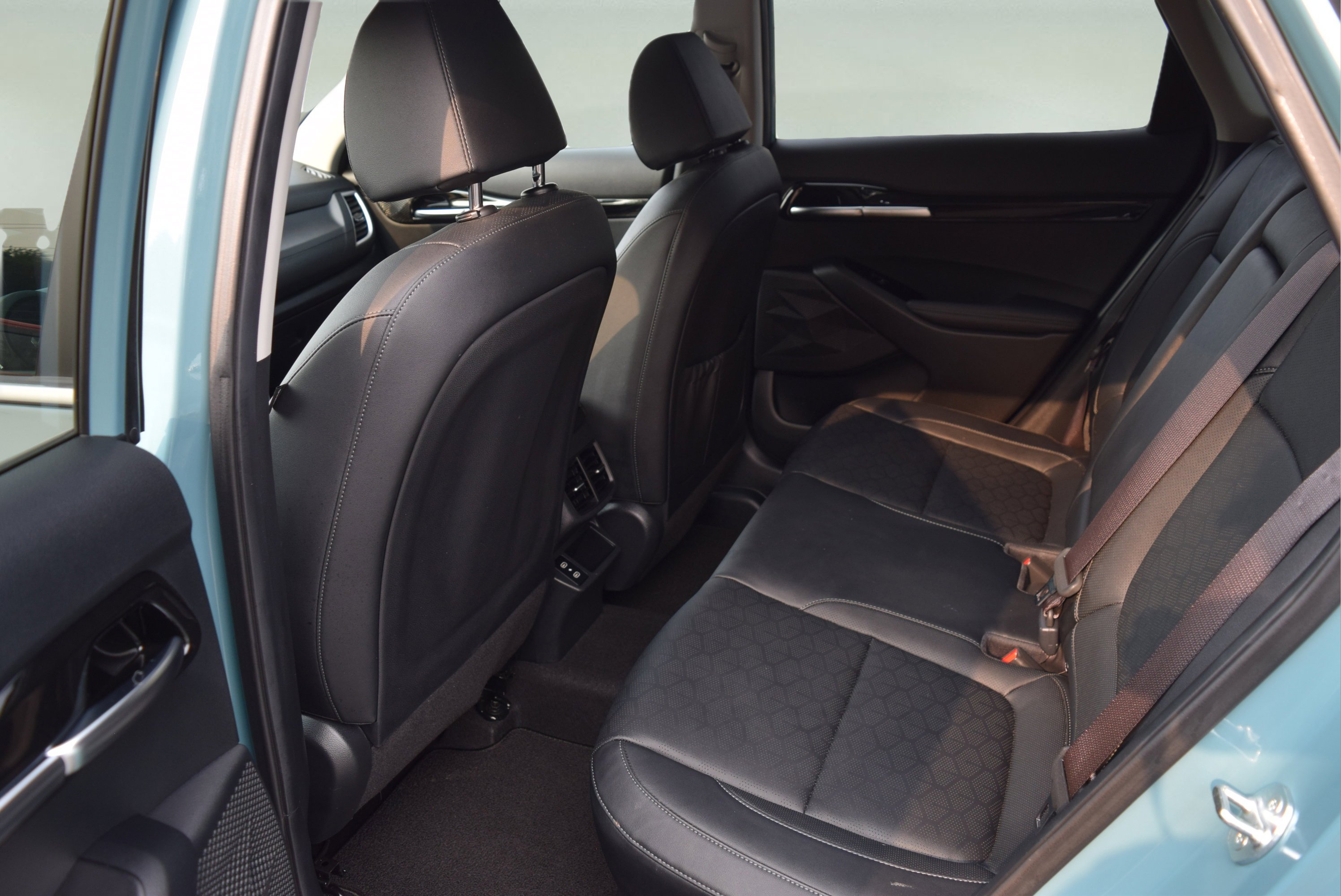 Used 2024 Kia Seltos EX image 8