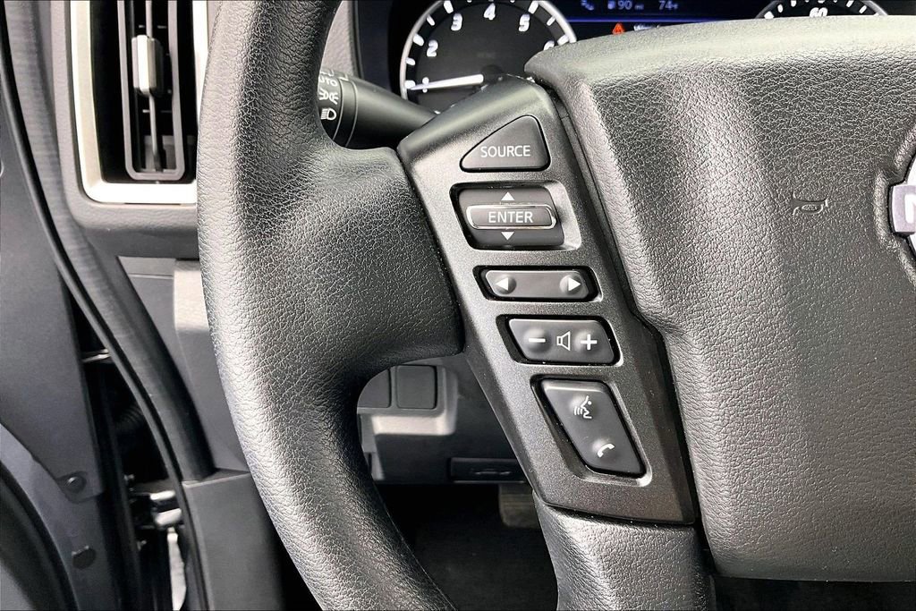 Used 2025 Nissan Frontier SV image 19