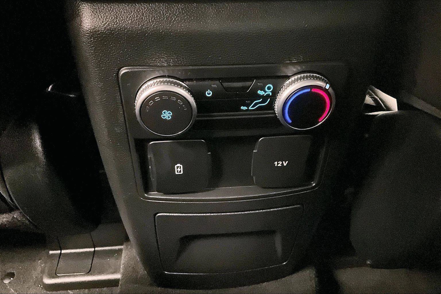 Certified 2022 Ford Explorer XLT w/ Equipment Group 202A image 33