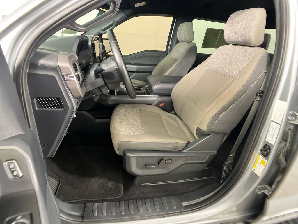 Certified 2025 Ford F150 XLT w/ Equipment Group 302A MID image 31