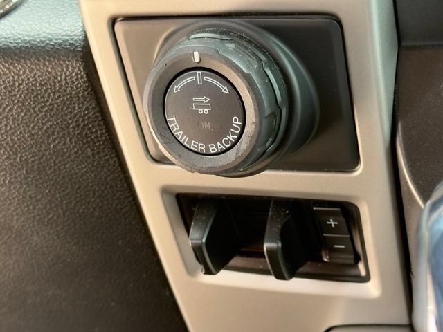 Certified 2017 Ford F150 Lariat w/ Equipment Group 502A Luxury AWD/4WD image 27