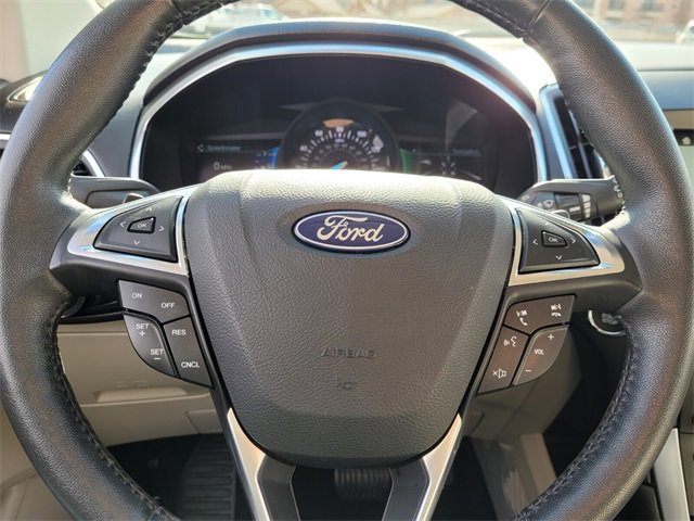 Certified 2018 Ford Edge Titanium w/ Technology Package image 23
