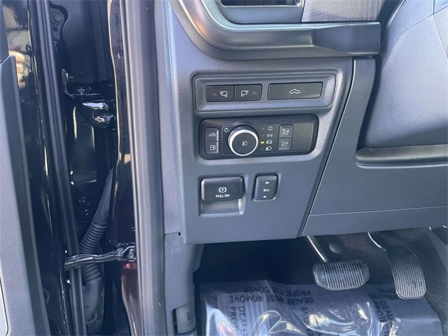 Certified 2023 Ford F150 Platinum w/ Equipment Group 701A High image 17