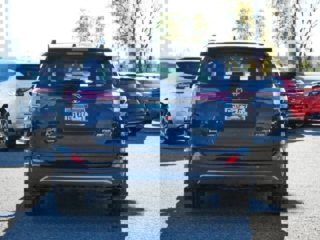 Used 2017 Toyota RAV4 Limited image 4