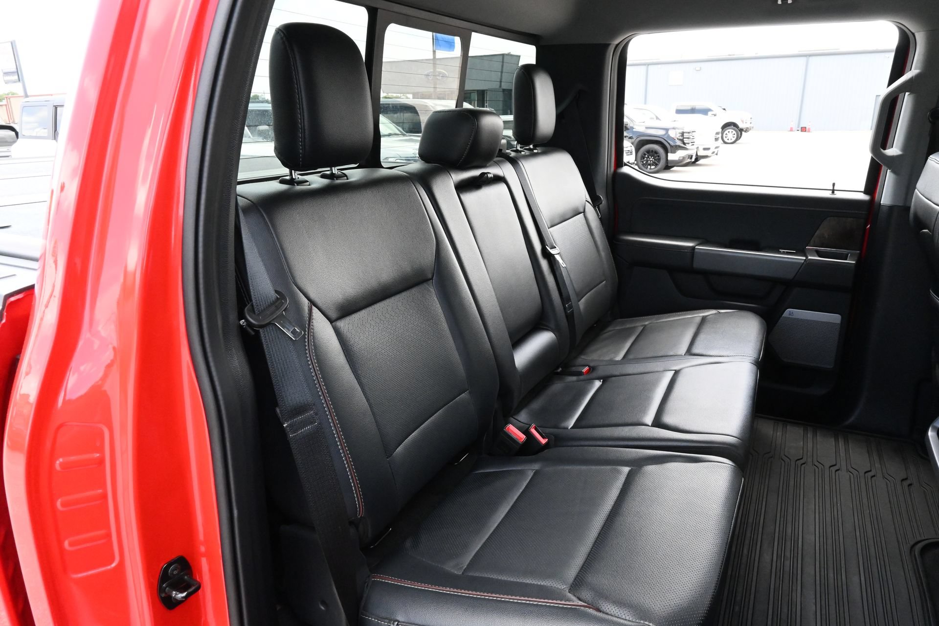 Certified 2023 Ford F150 Lariat w/ FX4 Off-Road Package AWD/4WD image 22