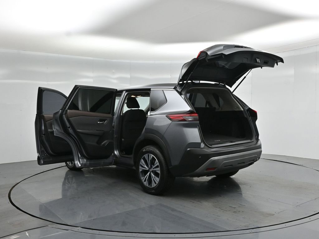 Used 2021 Nissan Rogue SV FWD image 34