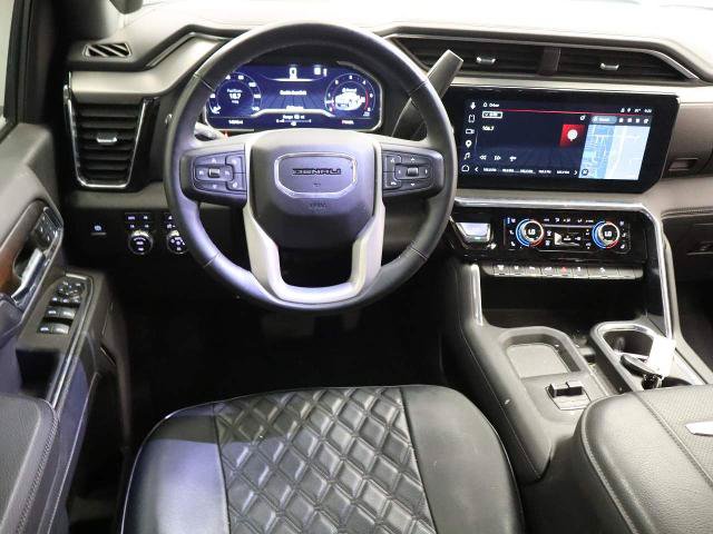 Used 2024 GMC Sierra 3500 Denali w/ Denali Reserve Package AWD/4WD image 9