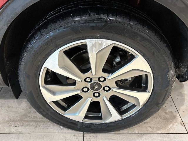 Certified 2024 Ford Escape Platinum w/ Premium Technology Package image 32