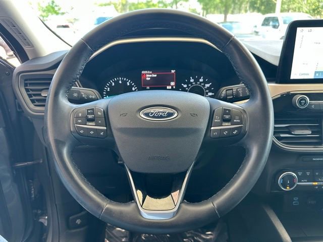 Certified 2022 Ford Escape SE w/ SE Sport Appearance Package FWD image 18