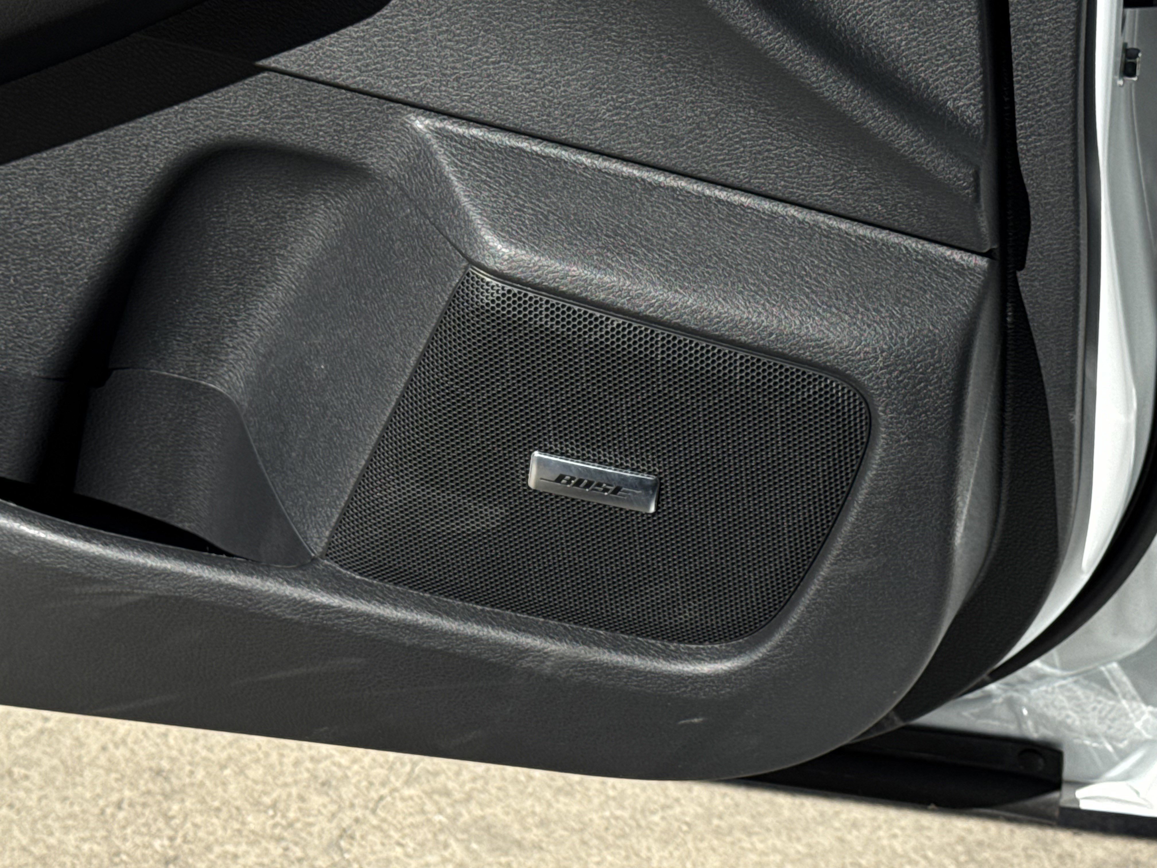 Used 2025 Nissan Sentra SR w/ SR Premium Package image 23