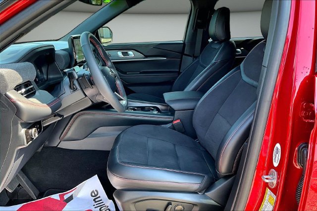 Certified 2025 Ford Explorer ST AWD/4WD image 21