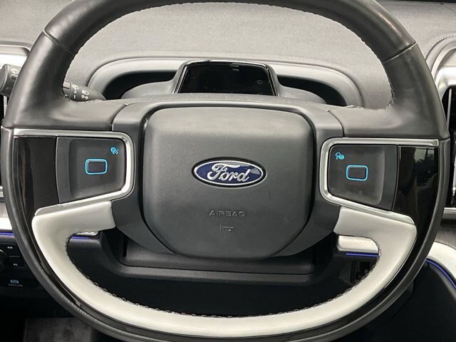 Certified 2025 Ford Expedition Platinum w/ Platinum Ultimate Package AWD/4WD image 19