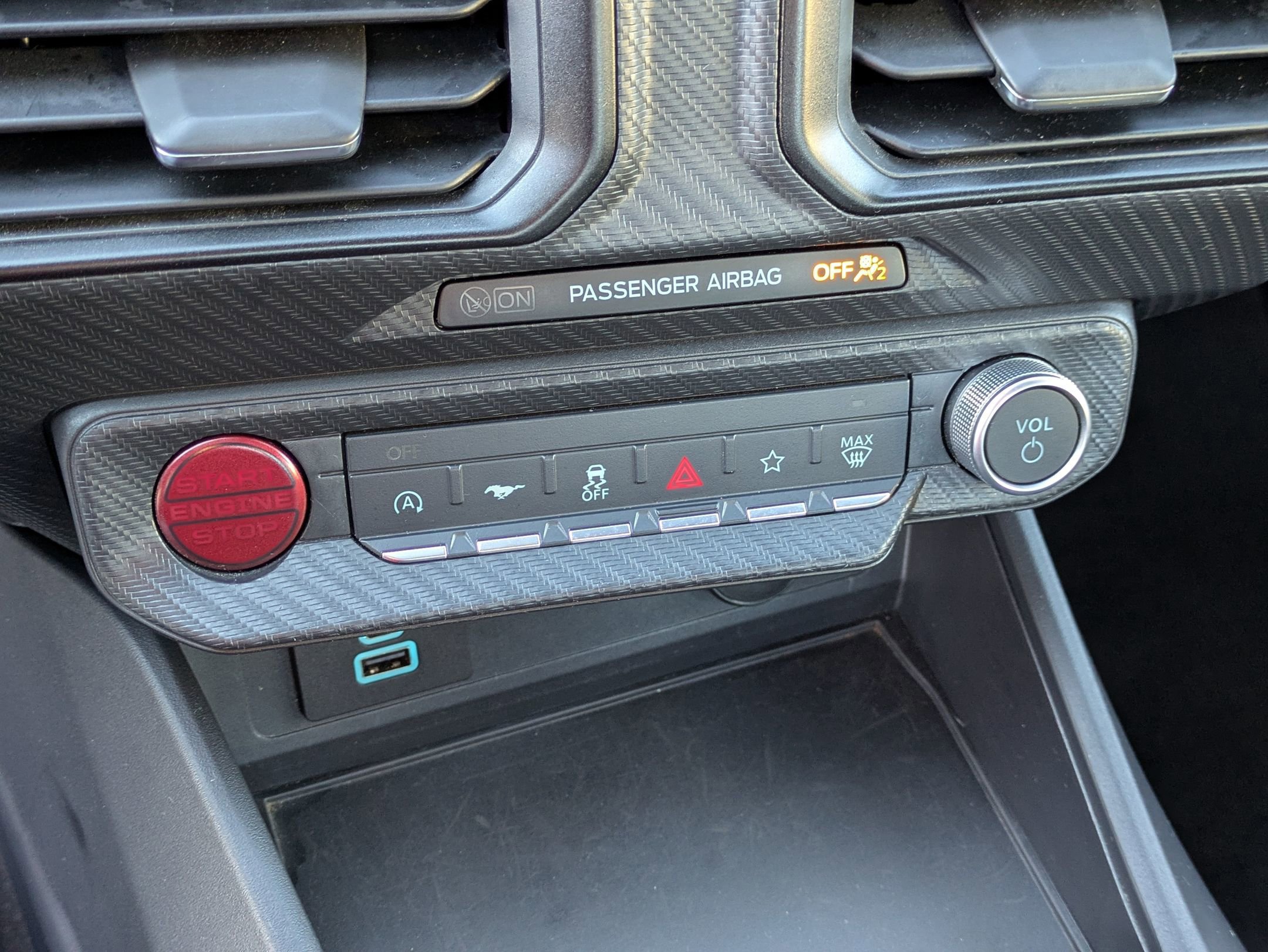 Certified 2024 Ford Mustang Coupe image 24