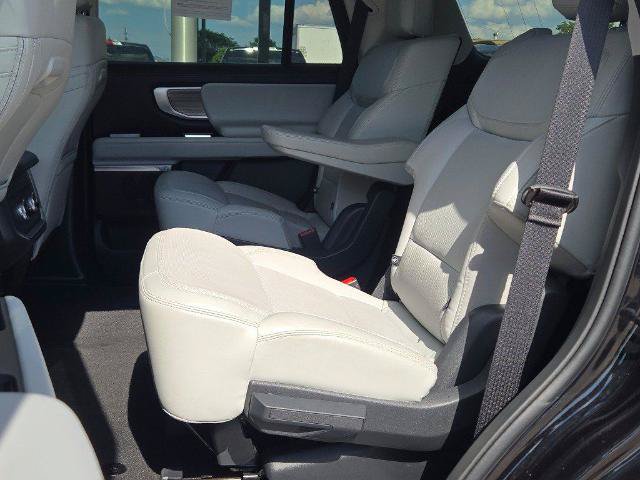 Certified 2025 Ford Expedition Platinum AWD/4WD image 20