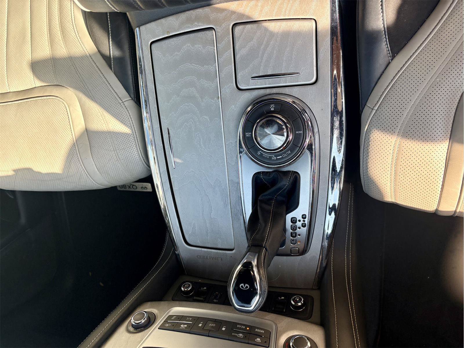 Used 2019 INFINITI QX80 Limited w/ All-Season Package AWD/4WD image 20