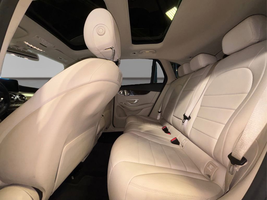 Used 2019 Mercedes-Benz GLC 300 4MATIC image 13