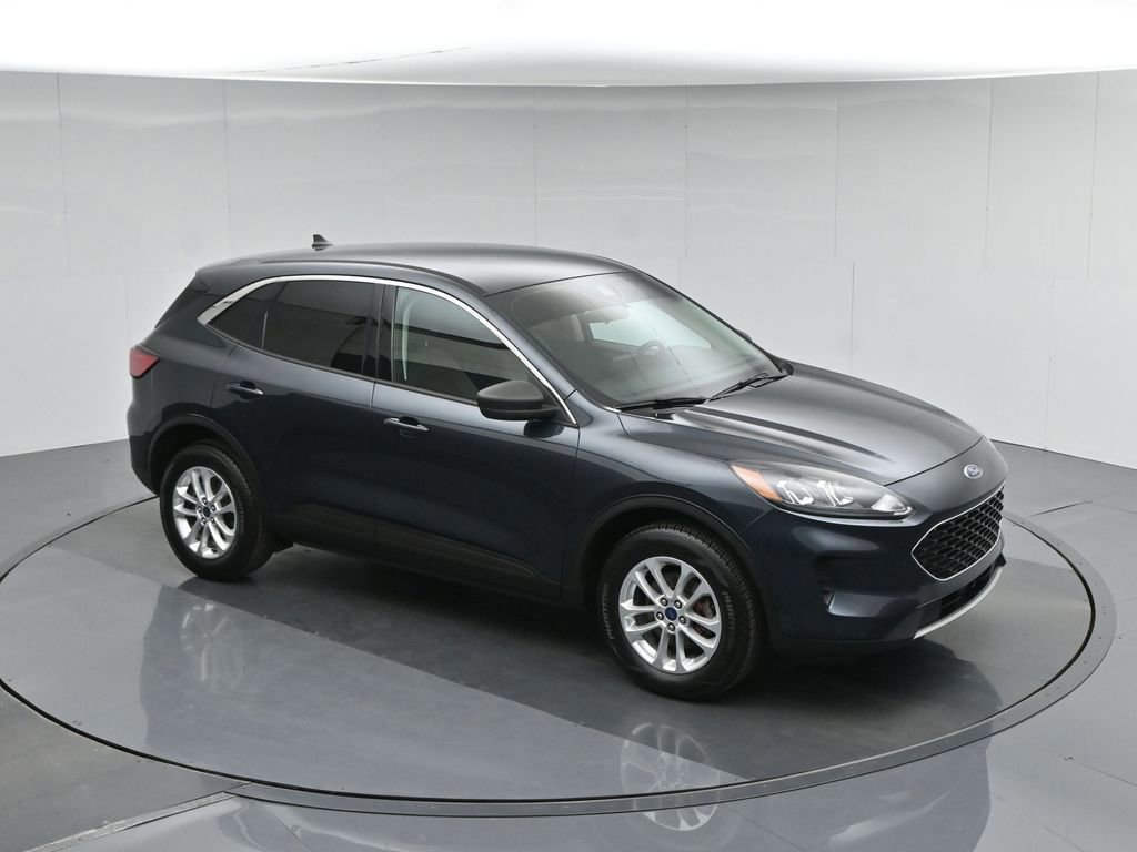 Certified 2022 Ford Escape SE w/ Cold Weather Package AWD/4WD image 4