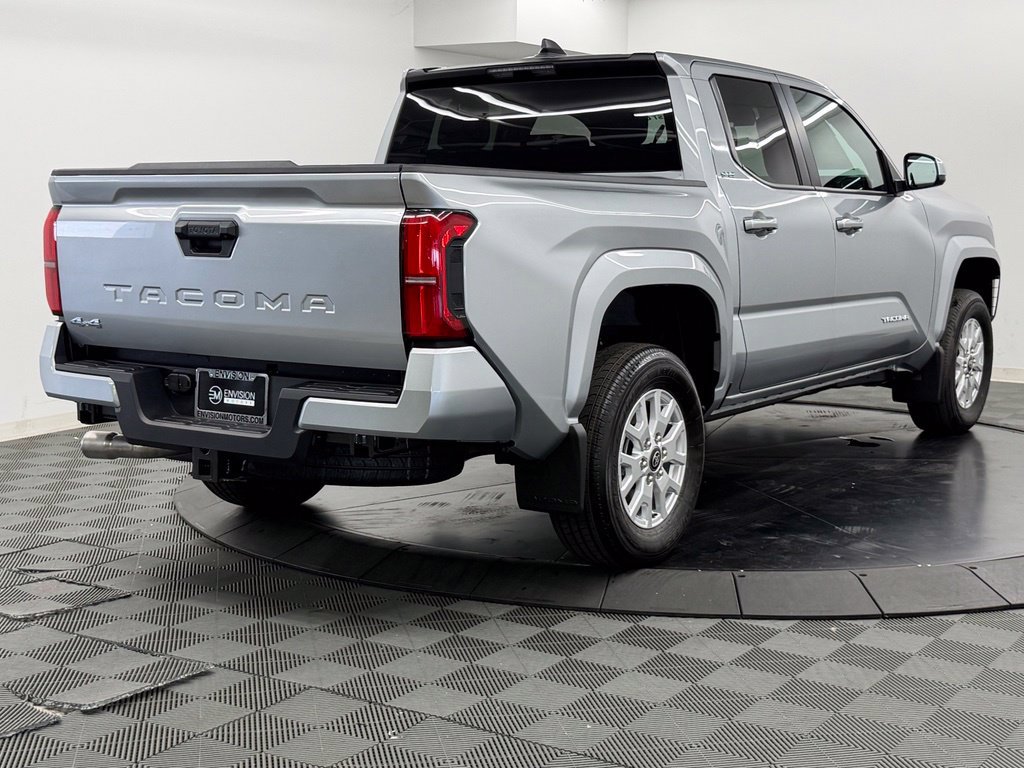 Used 2026 Toyota Tacoma SR5 AWD/4WD image 8