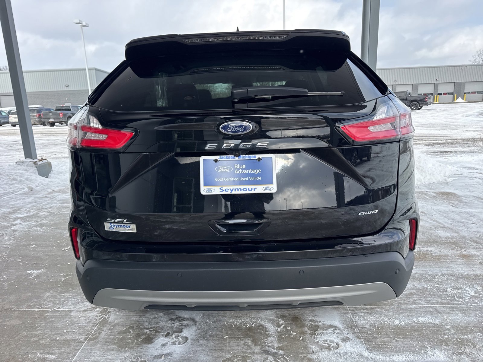 Certified 2024 Ford Edge SEL w/ Convenience Package image 3