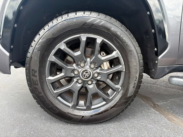 Used 2022 Toyota Tundra Platinum AWD/4WD image 10