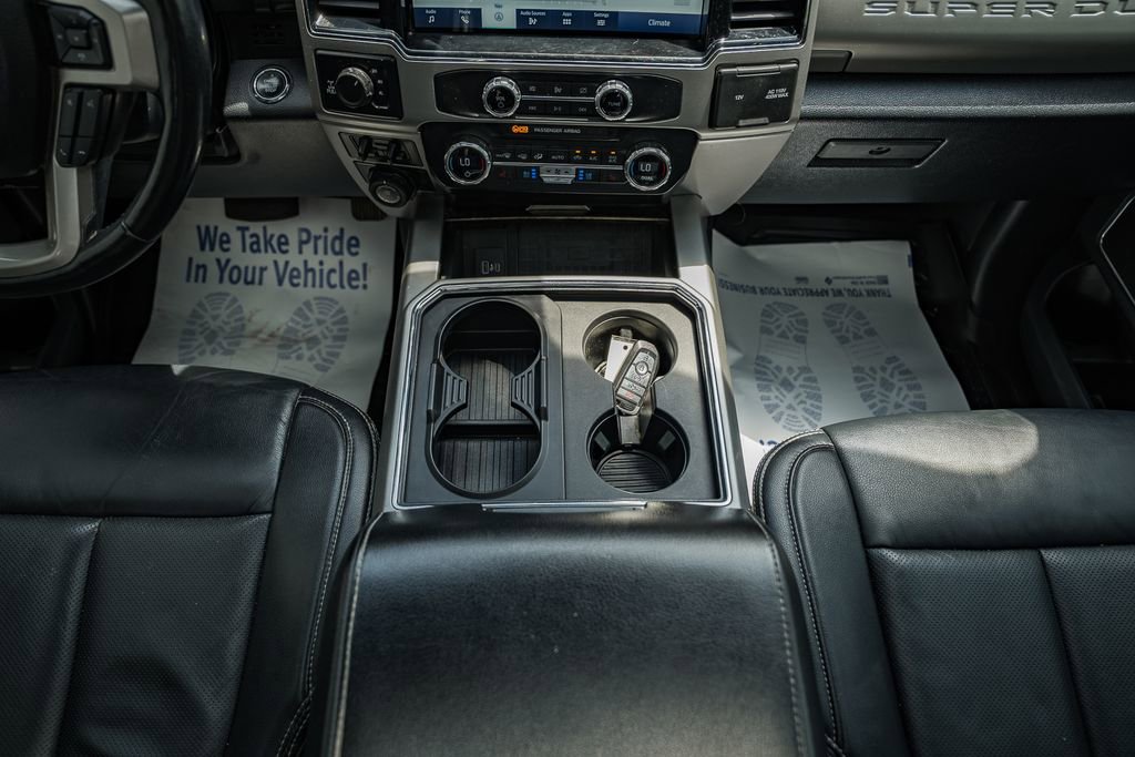 Certified 2022 Ford F250 Lariat w/ Black Appearance Package AWD/4WD image 34